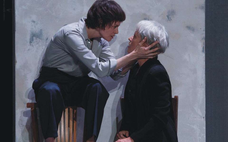 comedie-francaise-antigone-toy-anouilh_c_cosimo-mirco-magliocca_m1