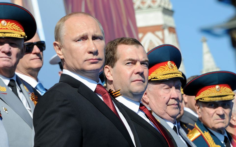 putin_medvedev_parade_moscow