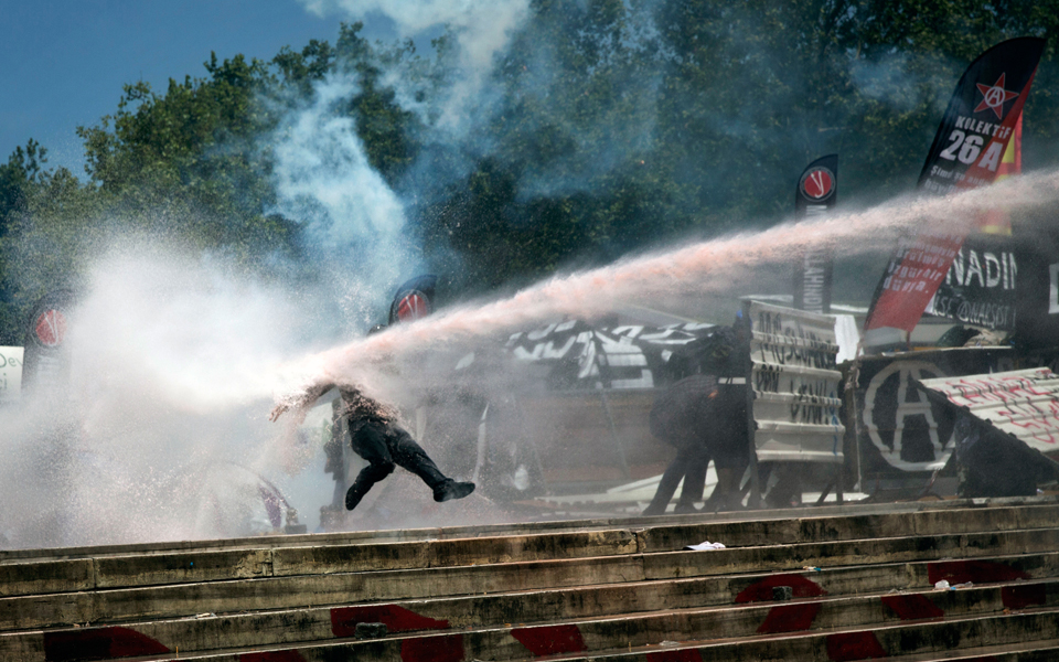 2013_yearend_news_126