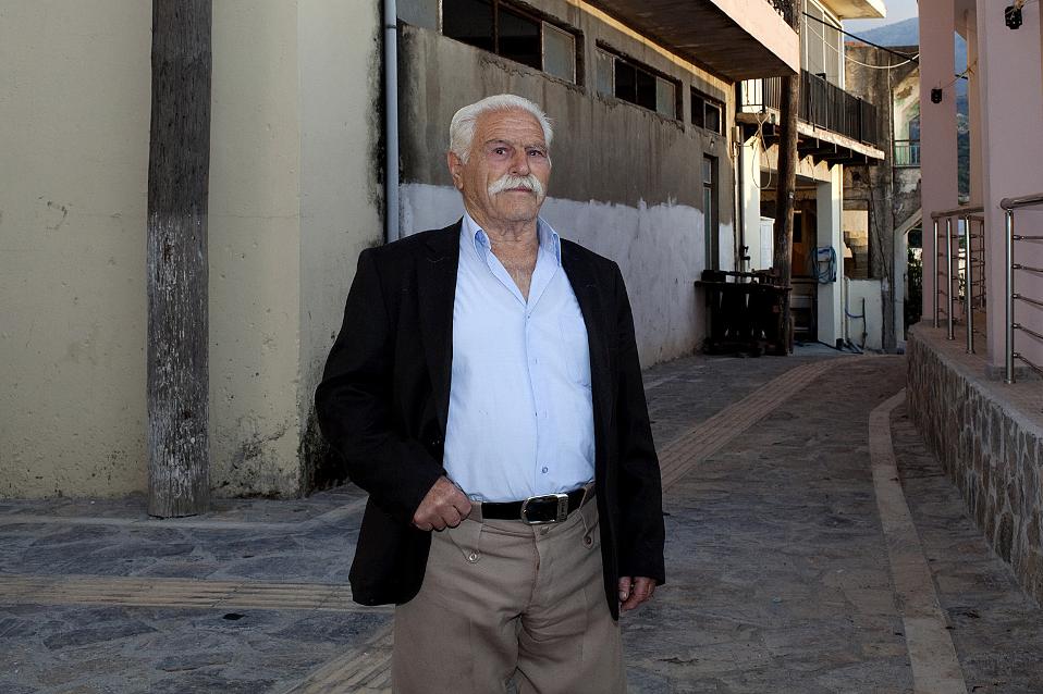 Οι συμφιλιωτές της βεντέτας στην Κρήτη-1