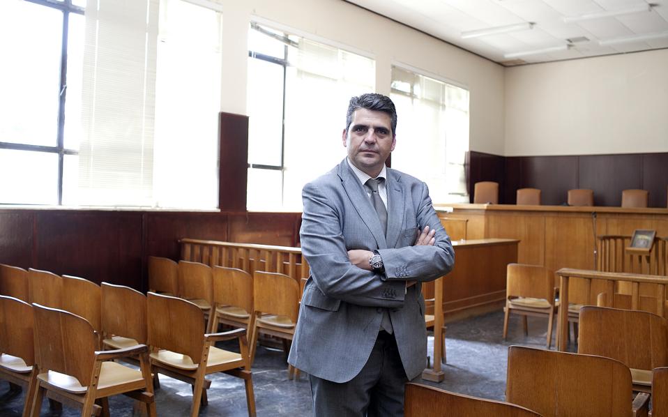 Οι συμφιλιωτές της βεντέτας στην Κρήτη-2