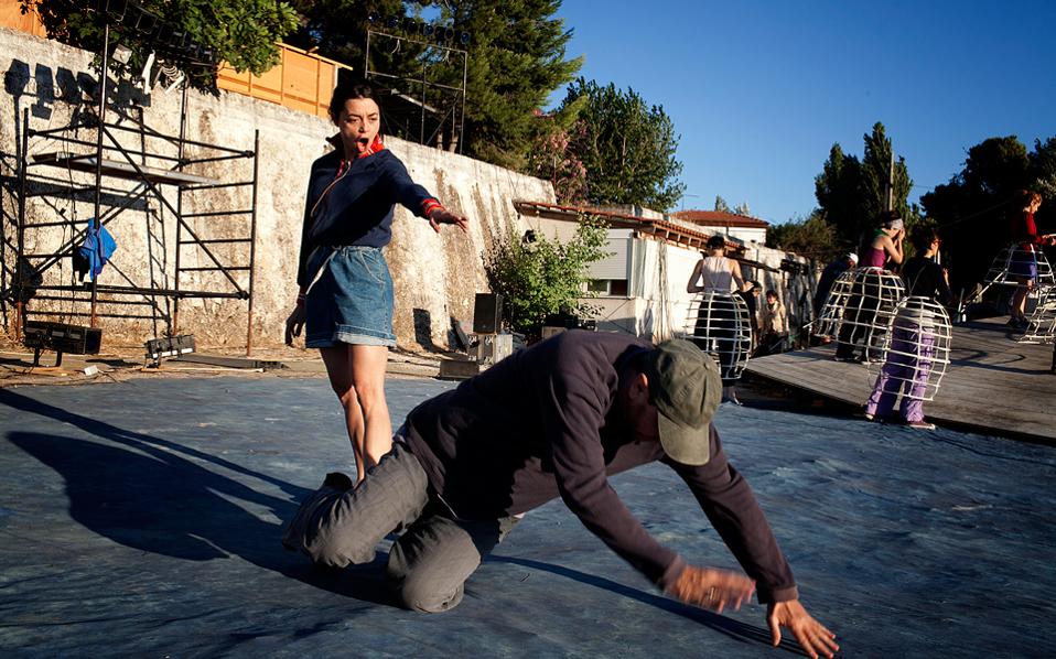 Στις πρόβες του «Ιππόλυτου» στην Πεντέλη με θέα την Αττική-2