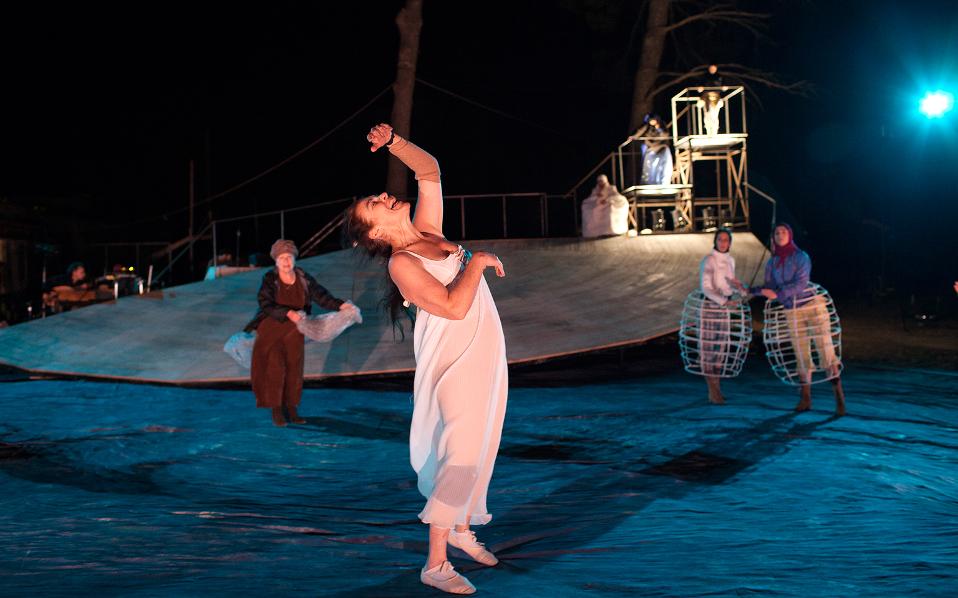 Στις πρόβες του «Ιππόλυτου» στην Πεντέλη με θέα την Αττική-3