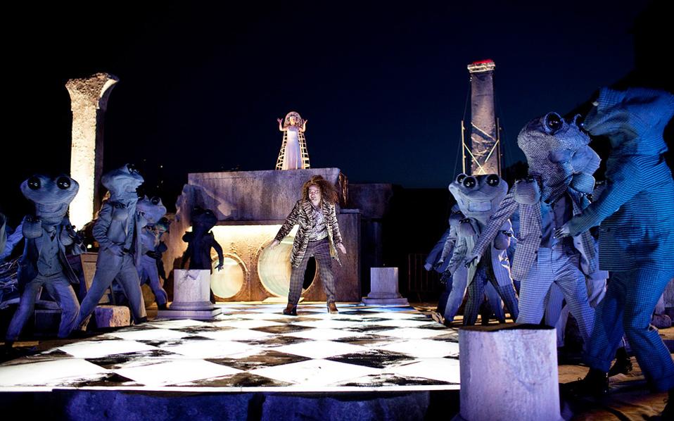 Στις πρόβες των εντυπωσιακών «Βατράχων»-1