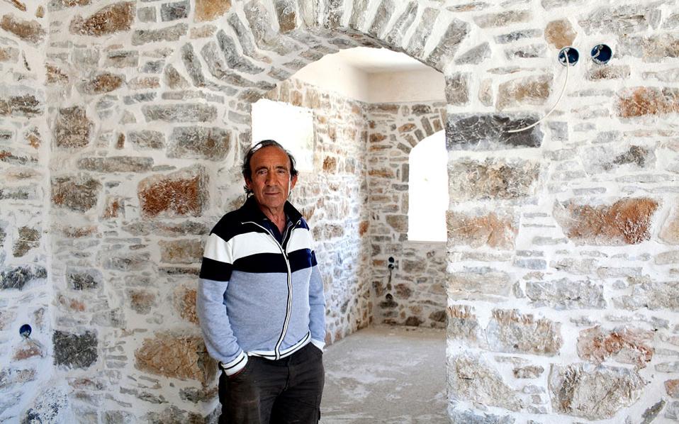 Χτίζουν μόνοι τους ένα χωριό από την αρχή-6