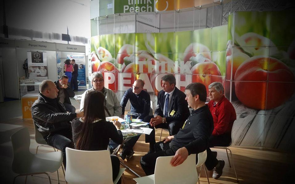 Το μακρύ ταξίδι των ελληνικών ροδάκινων στη Ρωσία-1