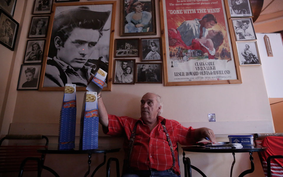 158821greece-out08-08-14