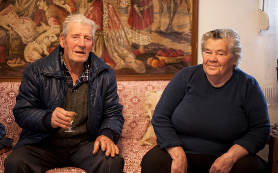 Αυτοί που παρέδιδαν τα αρχαία της Αμφίπολης-2