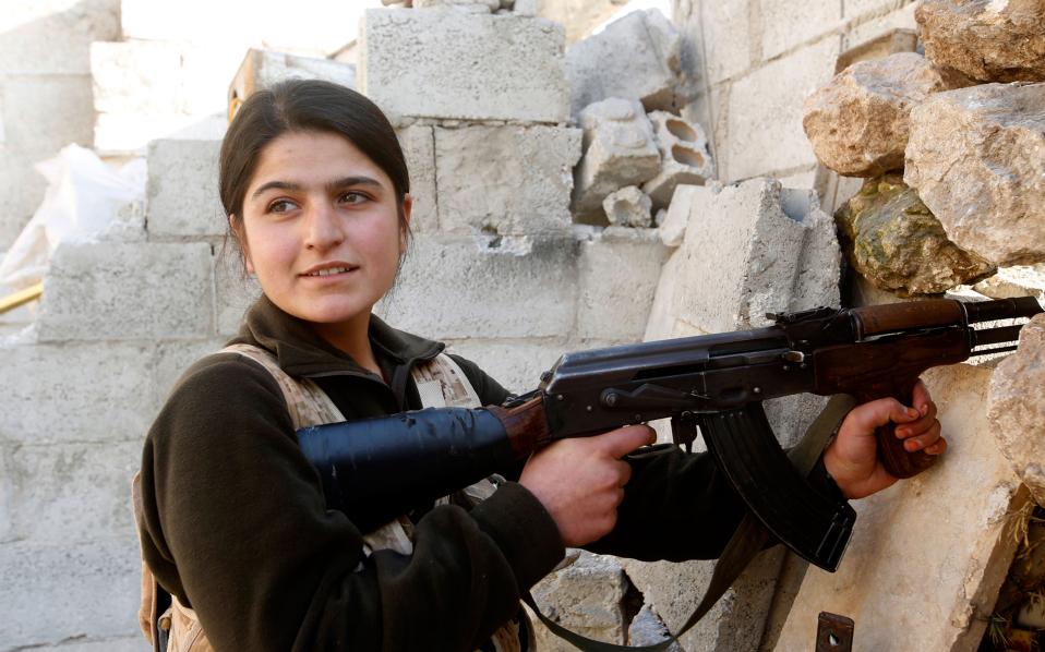 Χαλάσματα και Κούρδοι στο Κομπάνι-2