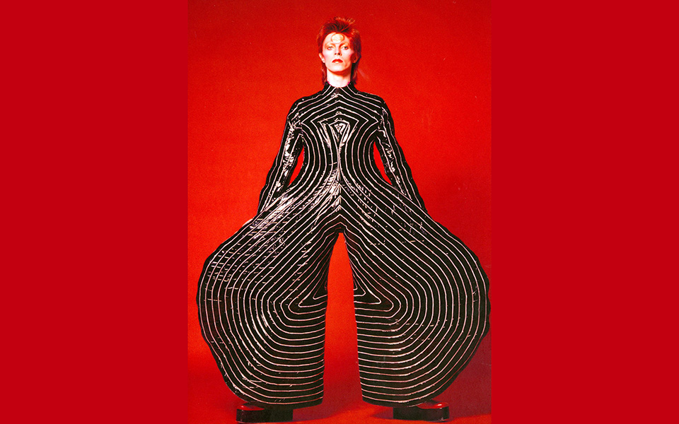 1_striped_bodysuit_for_aladdin_sane_tour_1973_design_by_kansai_yamamoto_photograph_by_masayoshi_sukita__sukita_the_david_bowie_archive_20121