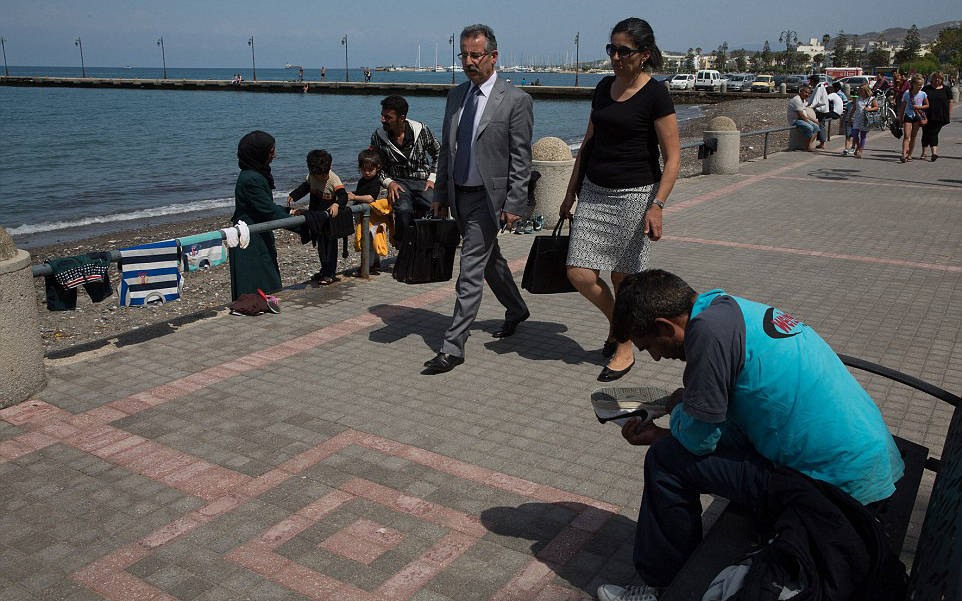 291e77df00000578-3099736-image-a-1_1432761941532