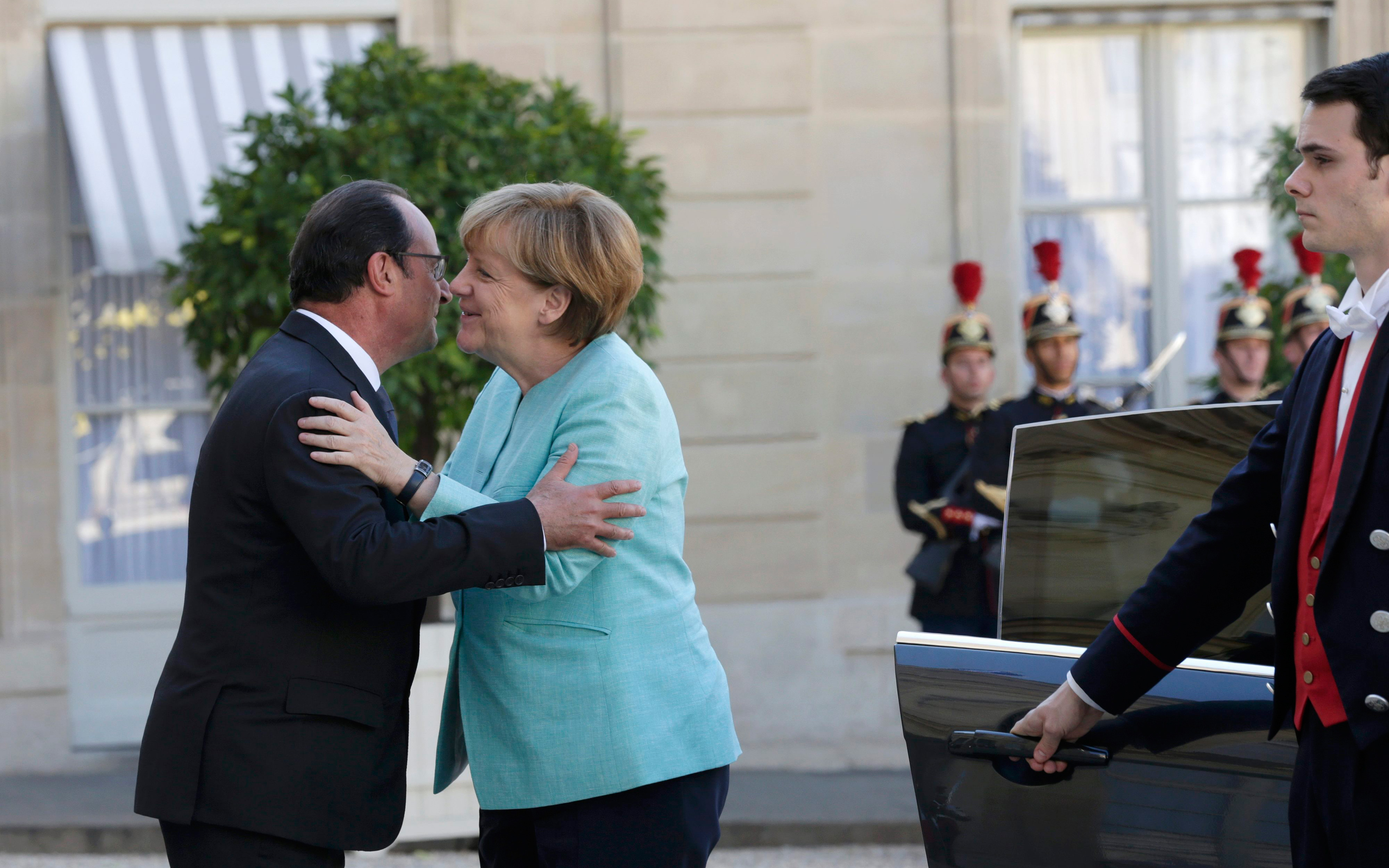 merkelhollandeypodoxi--2