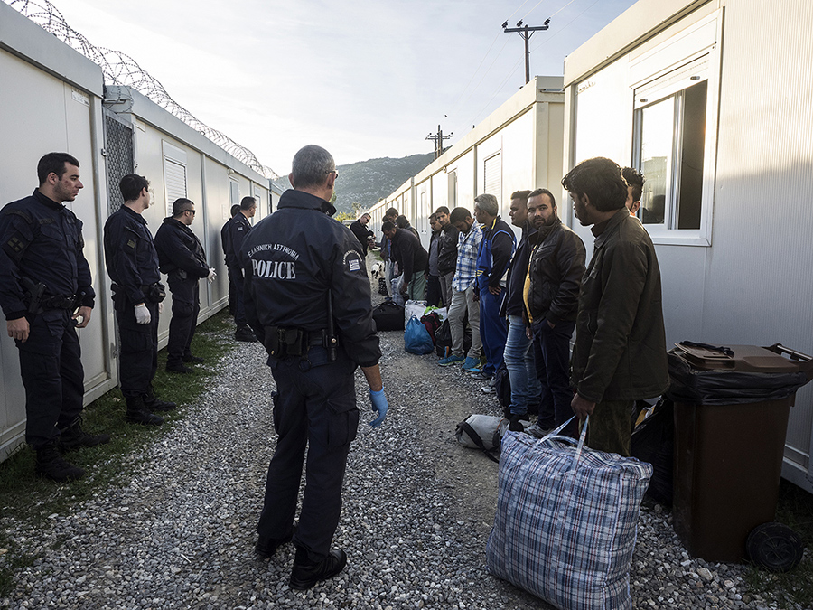Οι τελευταίες ώρες πριν από μια απέλαση-1