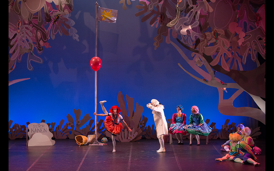 karmensitas_kathimerini_01