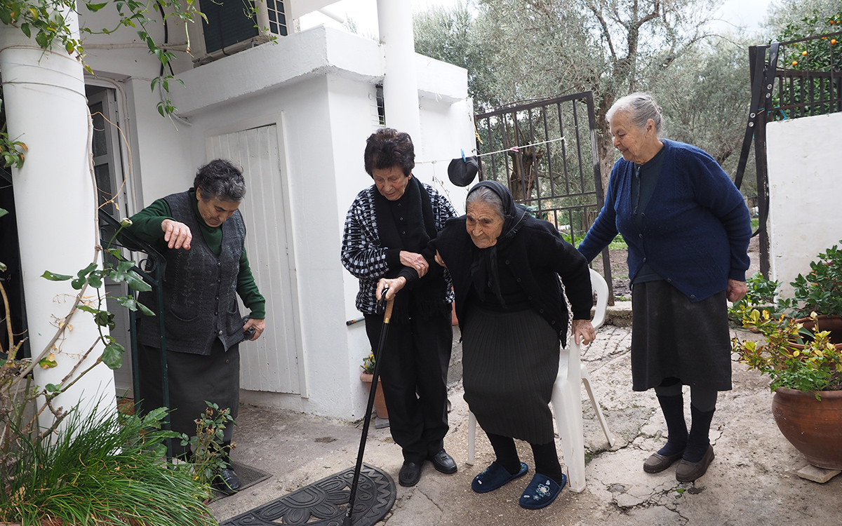 «Ξέρουμε από προσφυγιά, τους πονάμε»-3