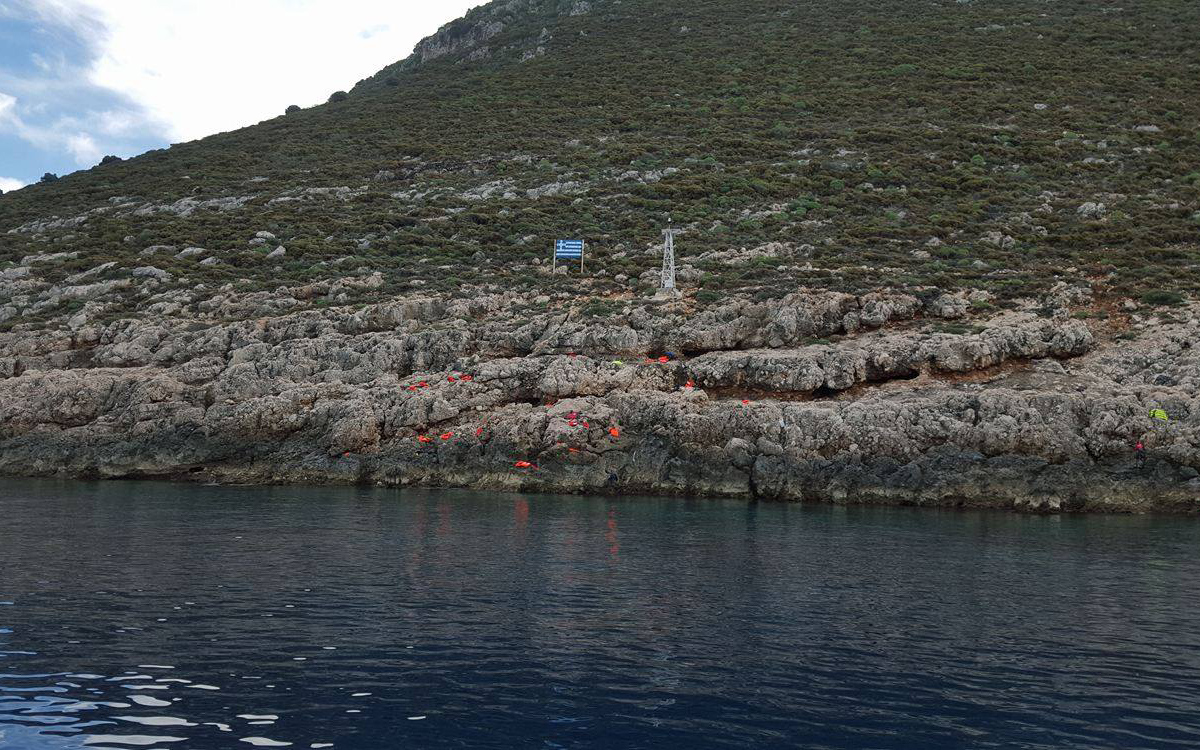 Μετατοπίζουν τις προσφυγικές ροές προς το Καστελλόριζο-1