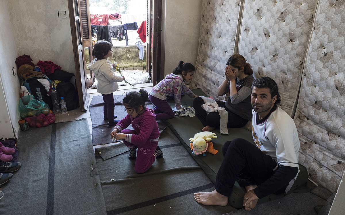 Το μοτέλ των προσφύγων στις Θερμοπύλες-5