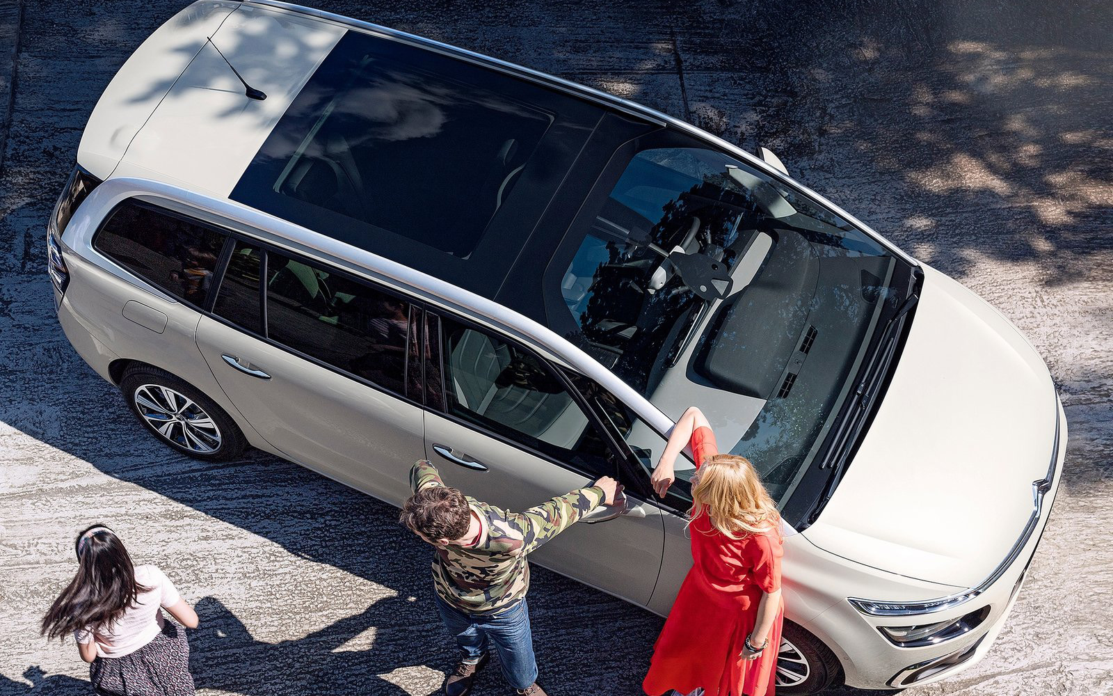 citroen-grand_c4_picasso-2017-1600-04