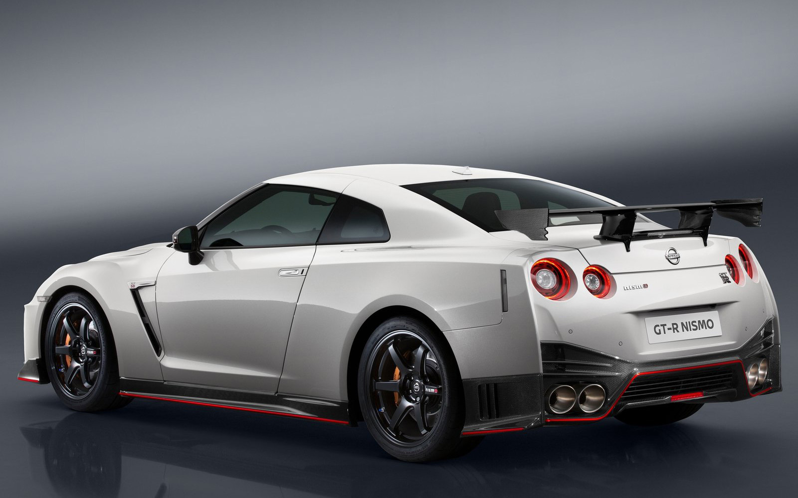 nissan-gt-r_nismo-2017-1600-04