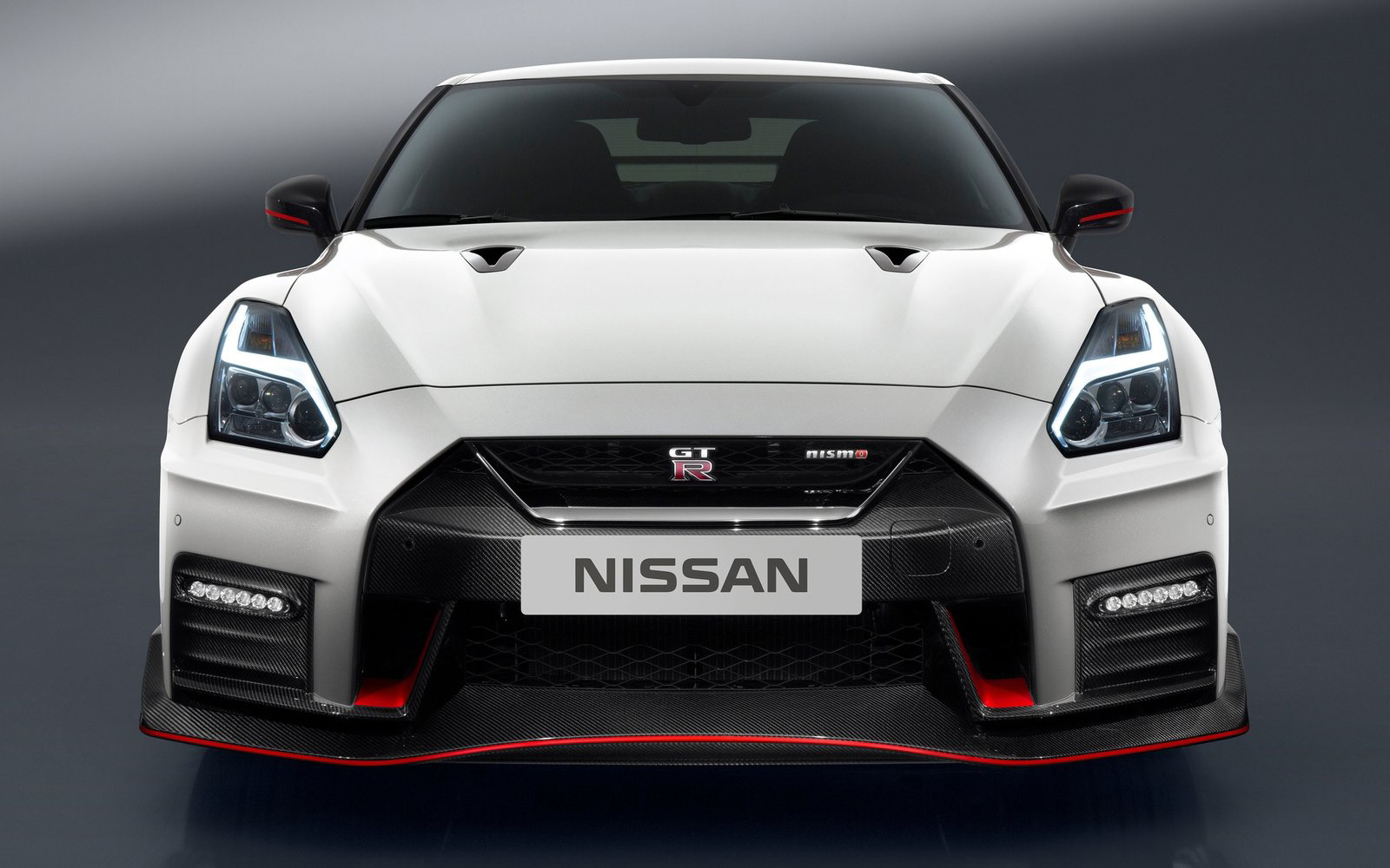 nissan-gt-r_nismo-2017-1600-05