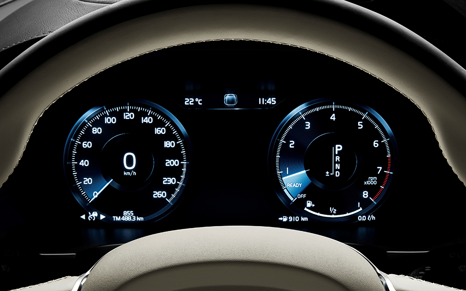 173837_volvo_v90_driver_display