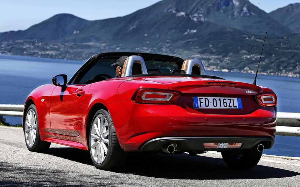 fiat-124_spider-2017-1280-21