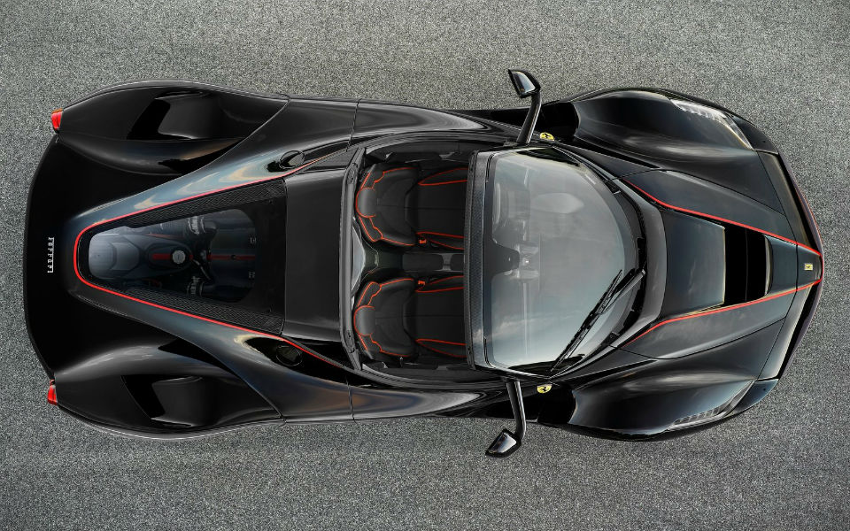ferrari-laferrari_aperta-2017-1600-03