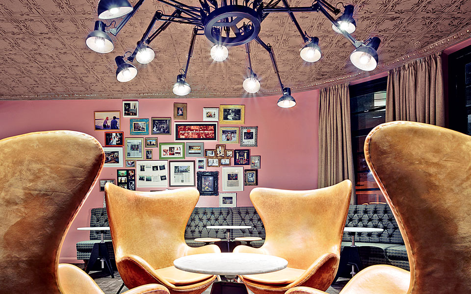 gen-london---seating-area---nikolas-koenig