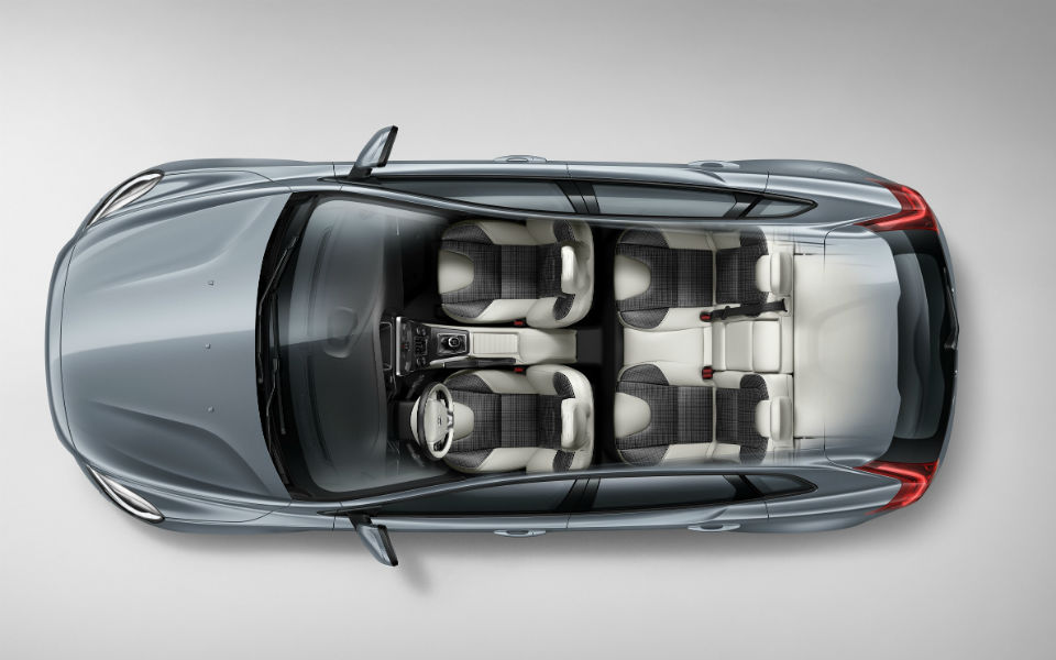 neo-volvo-v40-my17_2