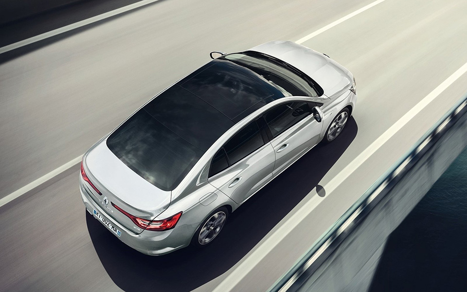 renault-megane_sedan-2017-1600-06