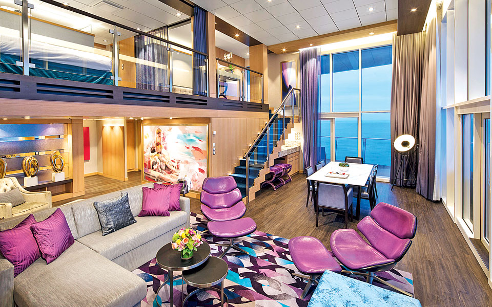 1465059574_hm-royalloftsuite-living