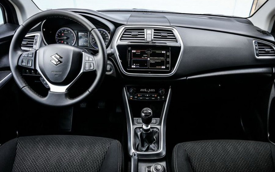 suzuki_sx4_s-cross_2017_10-1