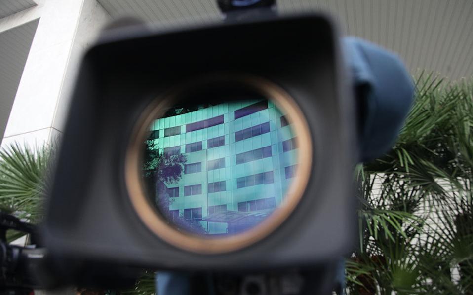 adeieskamera--2-thumb-large--2