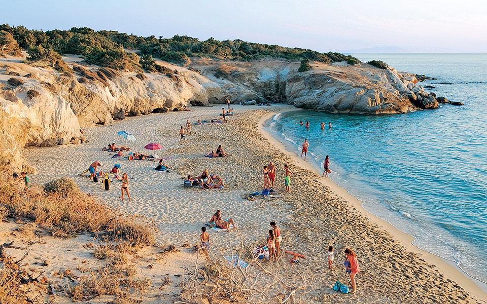 dsc_0066-high-hawai-beach-alyko-naxos