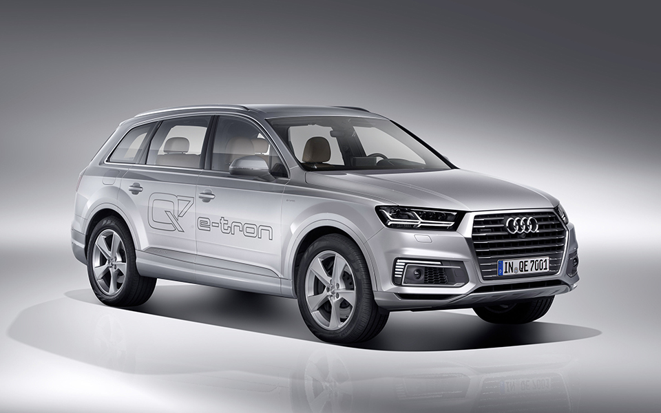 q7-e-tron-2