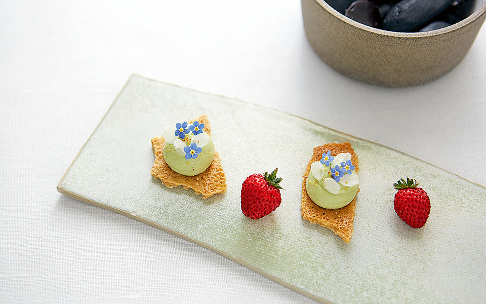 gastrologik_pineapple-weed-copy