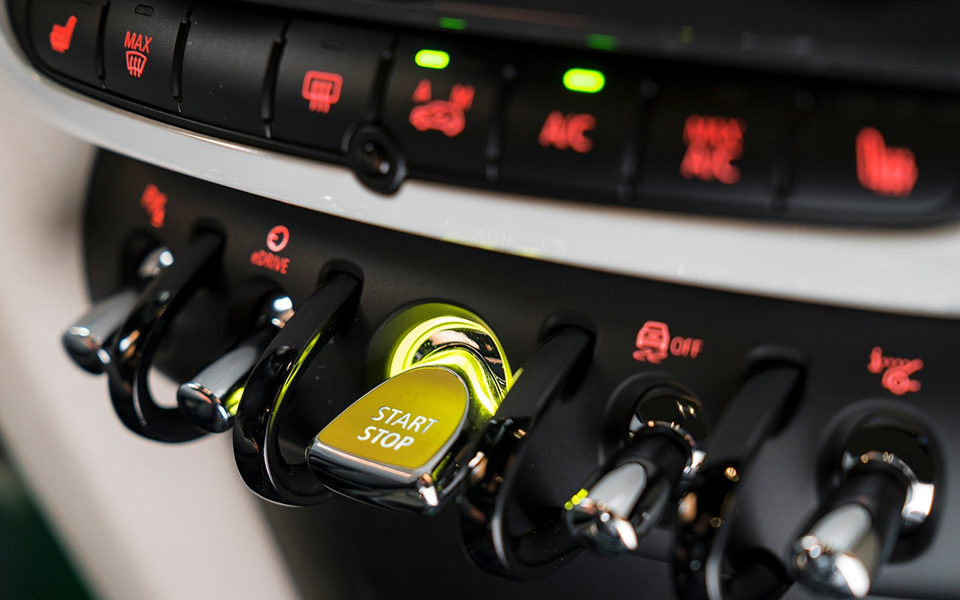 mini-countryman_plug-in_hybrid-2017-1600-21