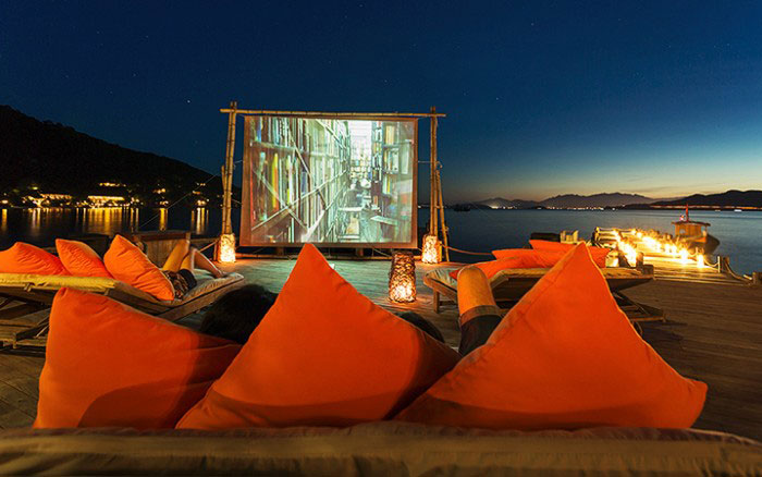 150914113529-outdoor-cinemas--vietnam-exlarge-169