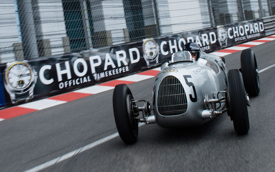 during_the_parade_8177