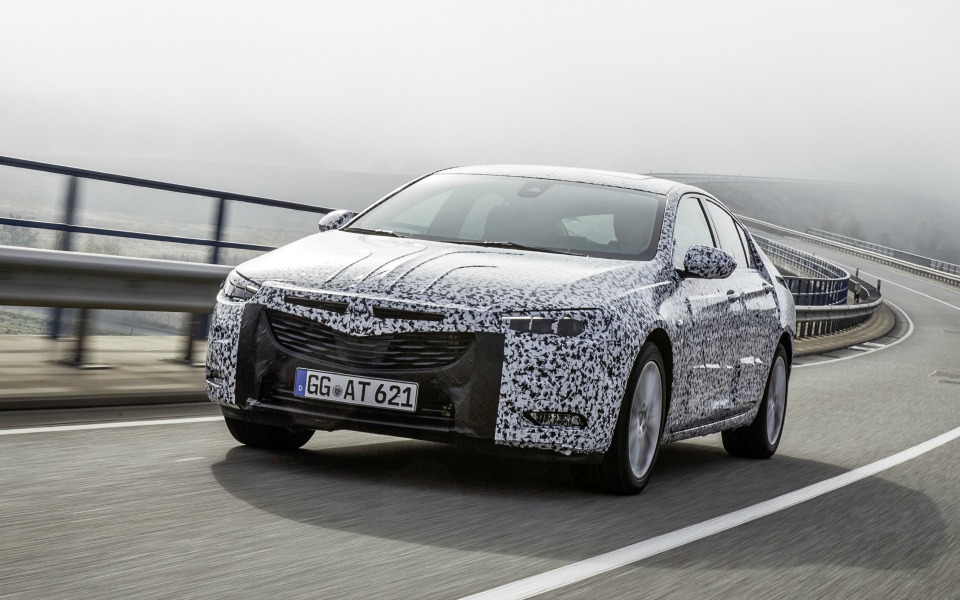 opel-insignia-grand-sport-carmouflage-303887