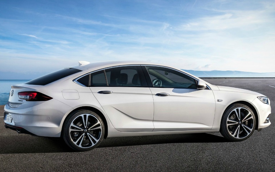 opel-insignia_grand_sport-2017-1600-08