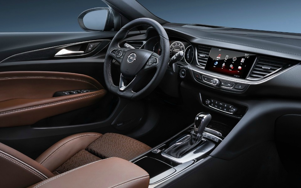 opel-insignia_grand_sport-2017-1600-0a