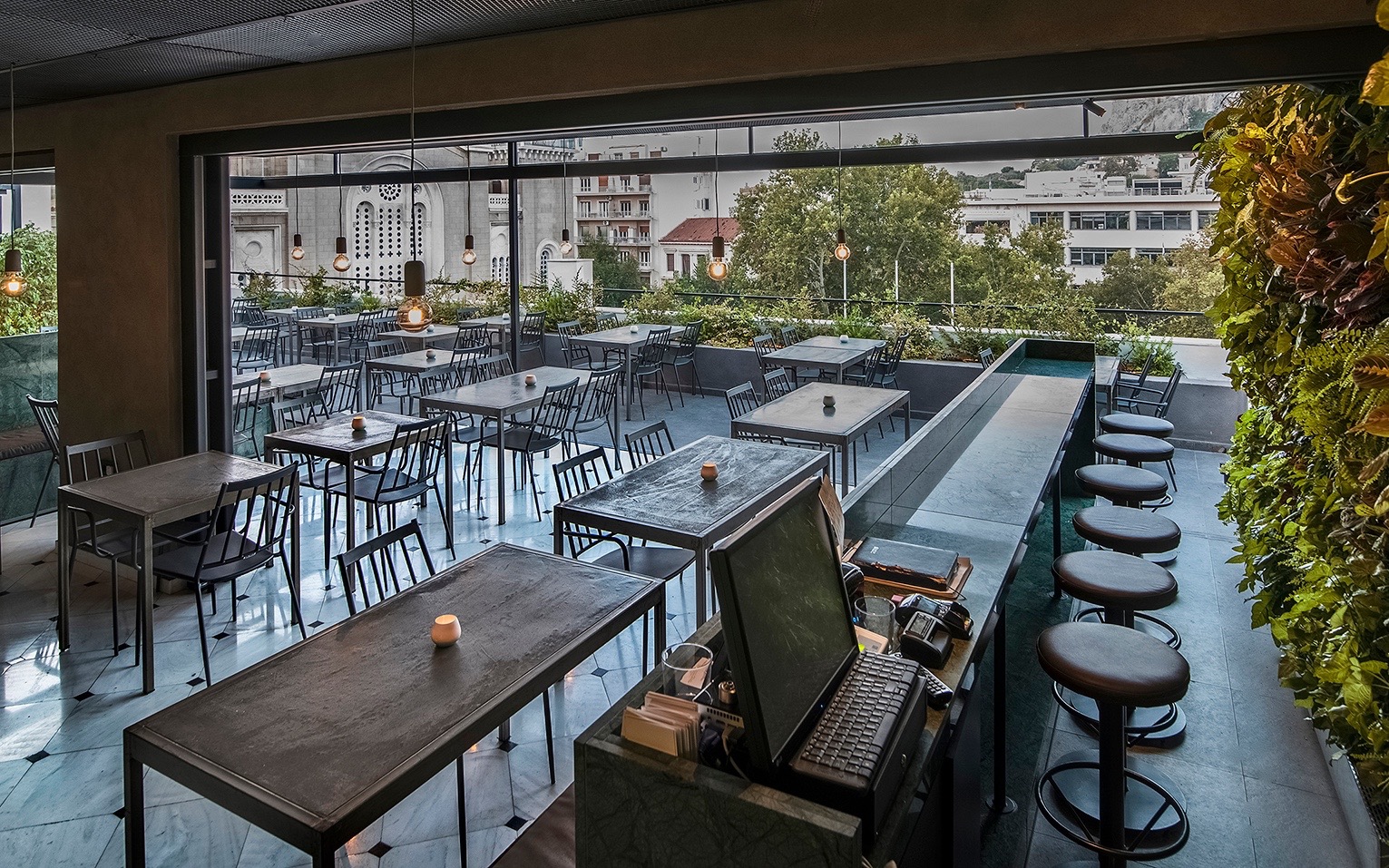 5-the-zillers-athens-boutique-hotel_roof-garden-2