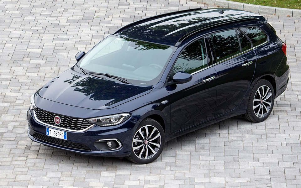 fiat-tipo_station_wagon-2017-1600-01