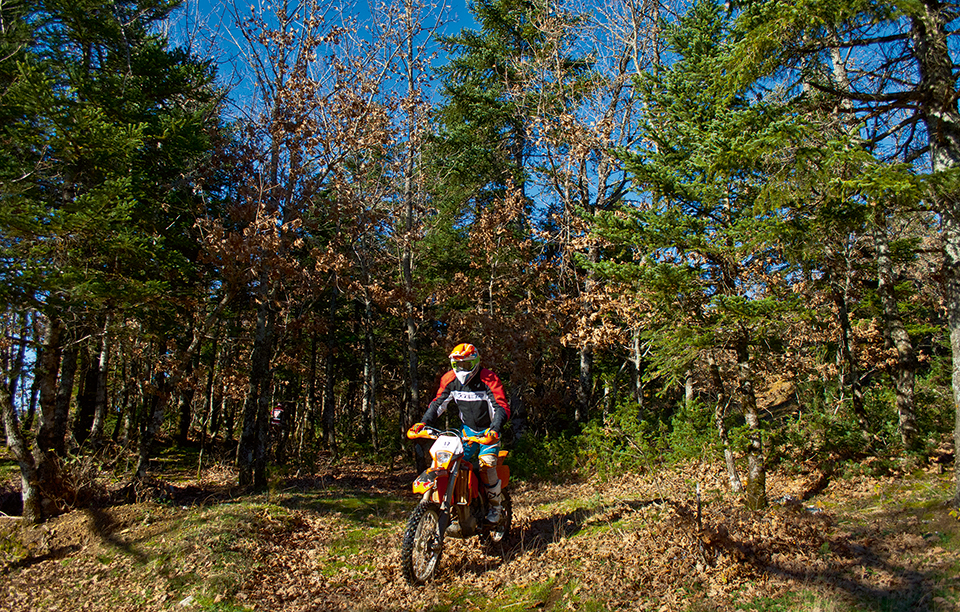 limni-plastira-010-motocross-302