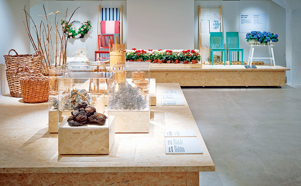 main_exhibition_our_roots_06