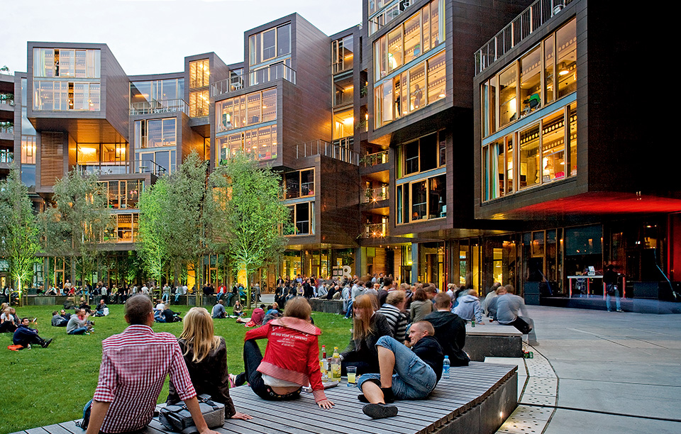 tietgen-exterior-view-in-courtyard-jens-lindhe-copy