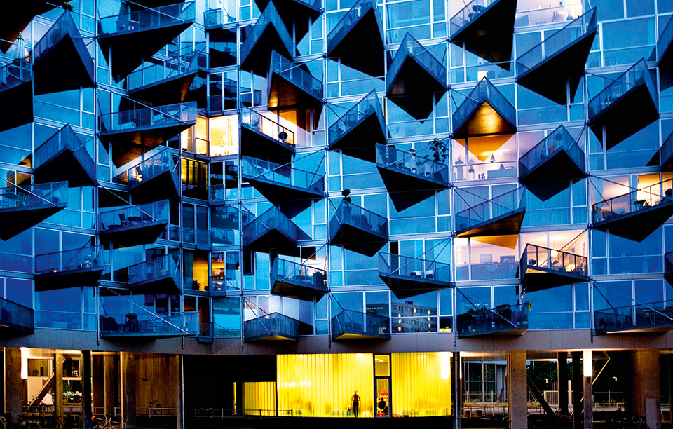 vm_image-by-nils-lund_01-copy