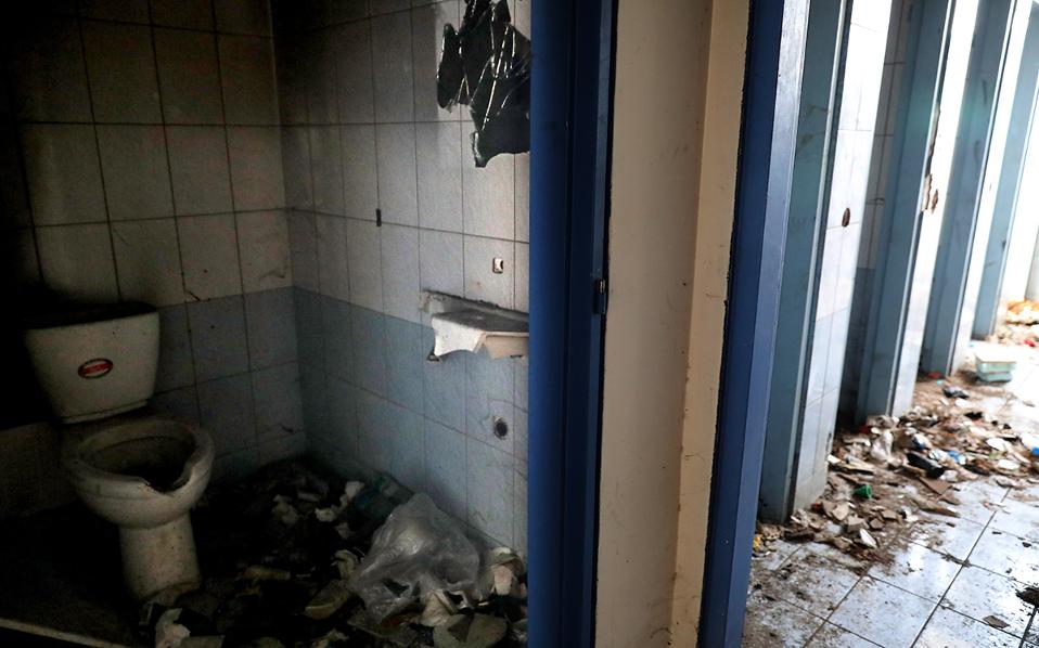 Η λεηλασία του σχολείου που δεν λειτούργησε ποτέ-3