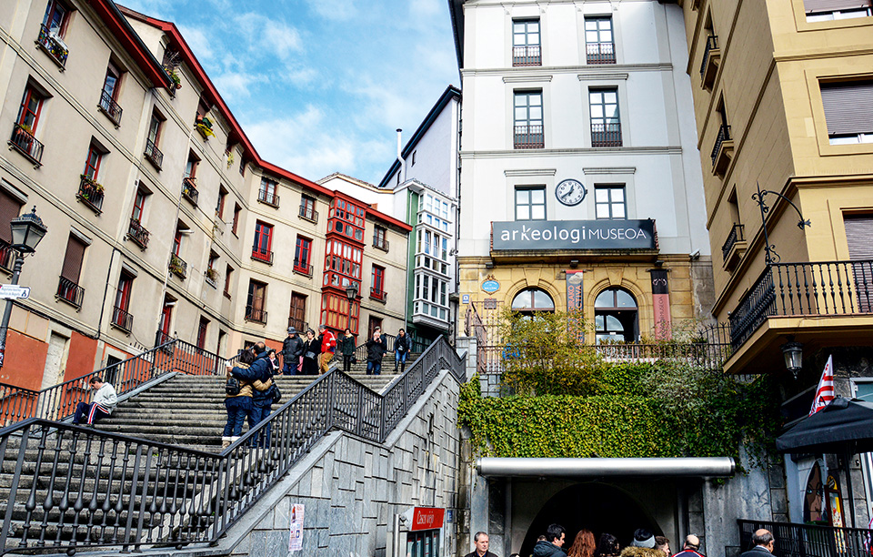 mat8aios-tzampazakhs